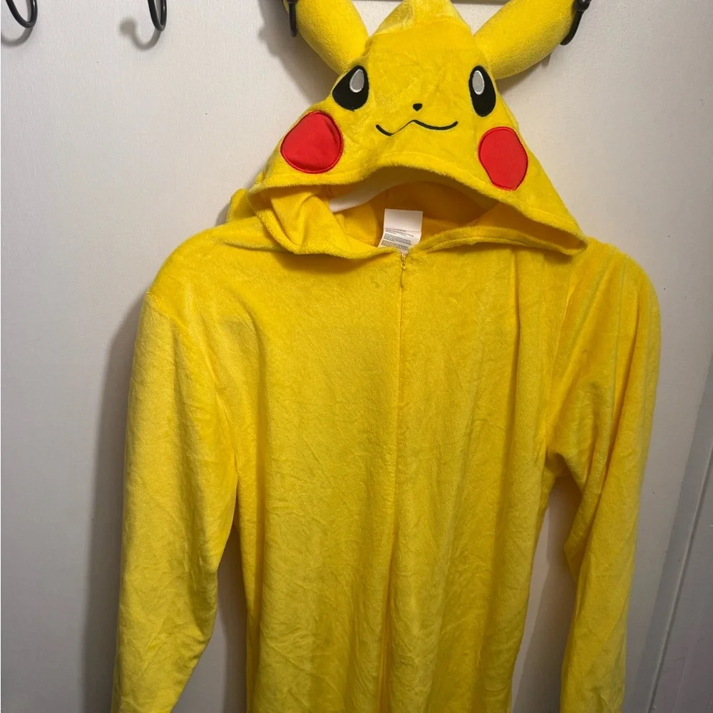 Yellow Pikachu Onesie costume - Picture 3 of 8